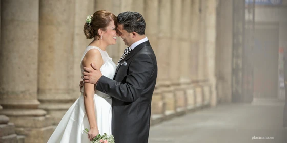 Boda en San Sebastián fotografiada con la bahía de La Concha al fondo